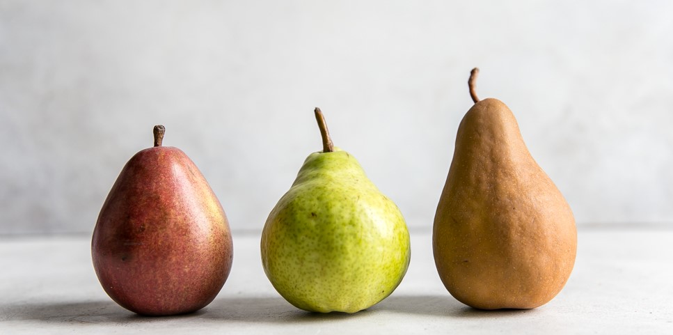 https://www.sagefruit.com/wp-content/uploads/2019/09/balsamic-glaze-pear-flatbread-2-1.jpg